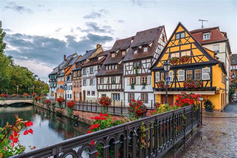 towns in usa that are similar to villages in europe